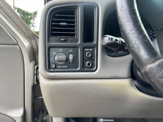 Photo of 2001 Tan Chevrolet Silverado 1500