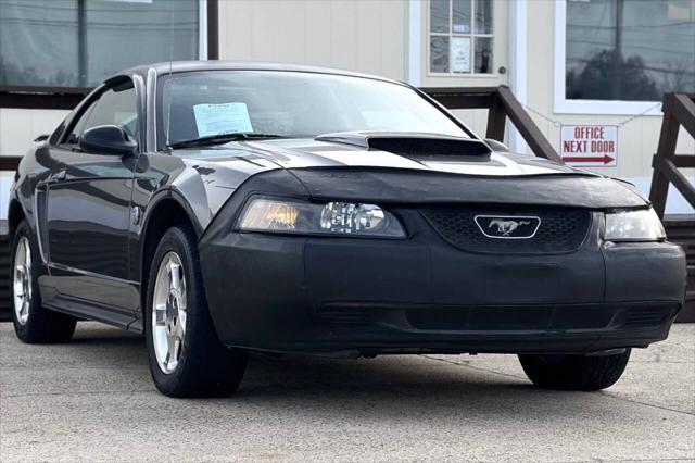 2004 Ford Mustang