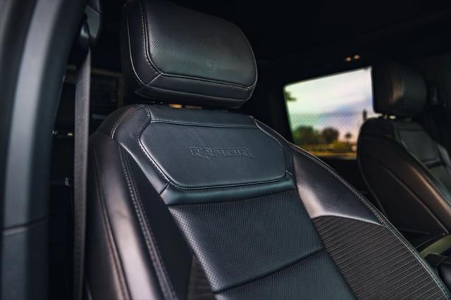 Photo of 2022 Black Ford F-150