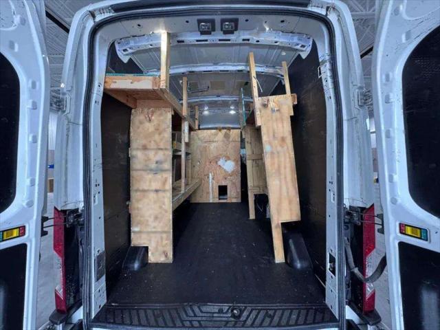 Photo of 2020 Oxford White Ford Transit-250
