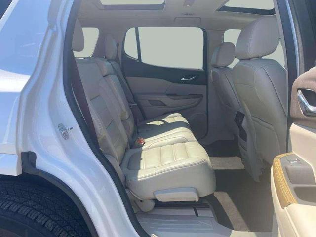 Photo of 2017 White Frost Tricoat GMC Acadia