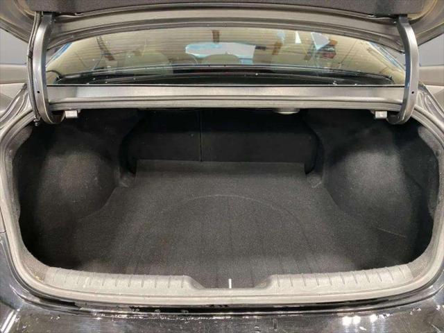 Photo of 2022 Phantom Black Hyundai ELANTRA