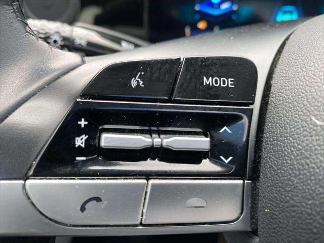 Photo of 2022 Phantom Black Hyundai ELANTRA