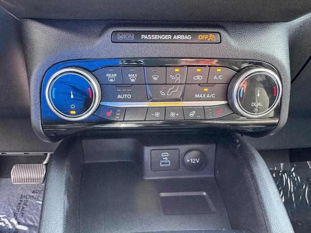Photo of 2022 Agate Black Metallic Ford Escape
