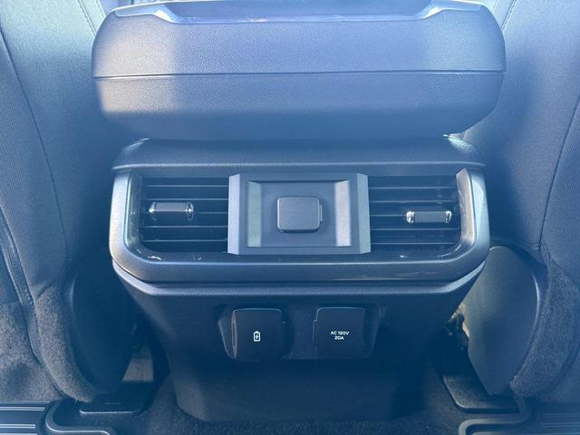 Photo of 2022 ICONIC SILVER METALLIC Ford F-150