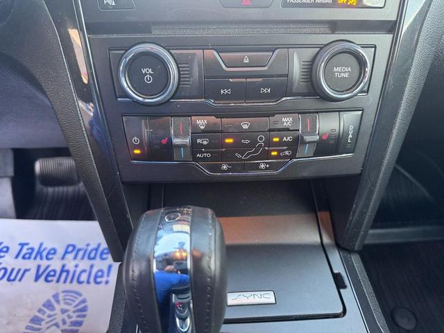 Photo of 2018 MAGNETIC METALLIC Ford Explorer