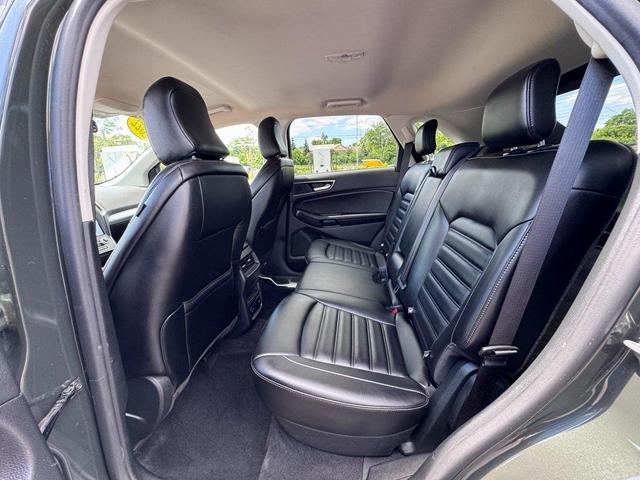 Photo of 2022 Forged Green Metallic Ford Edge