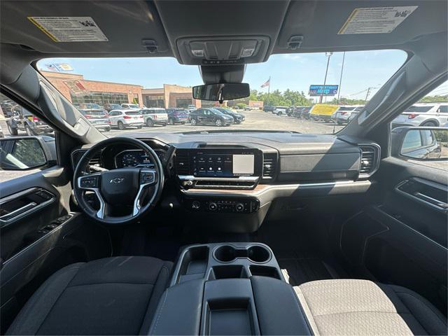 Photo of 2022 Black Chevrolet Silverado 1500