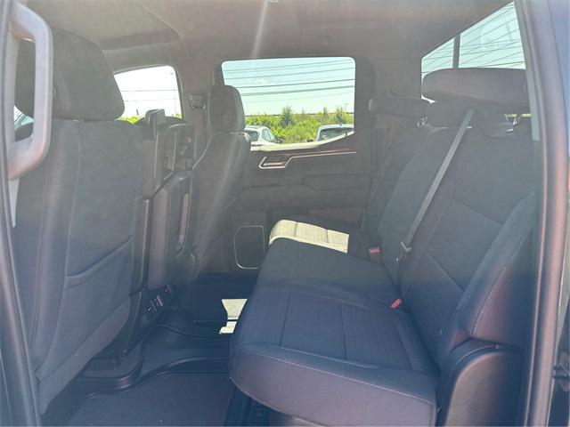 Photo of 2022 Black Chevrolet Silverado 1500