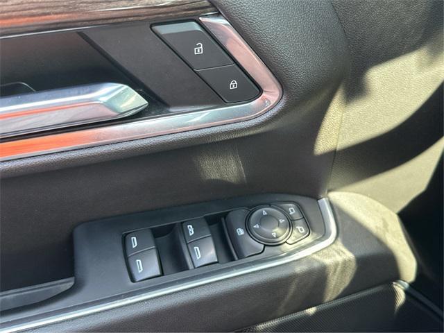 Photo of 2022 Black Chevrolet Silverado 1500