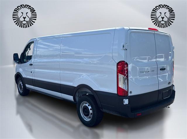 Photo of 2025 Oxford White Ford Transit-250