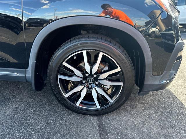Photo of 2019 Crystal Black Pearl Honda Pilot