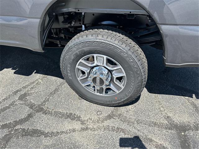 Photo of 2025 Carbonized Gray Metallic Ford F-350