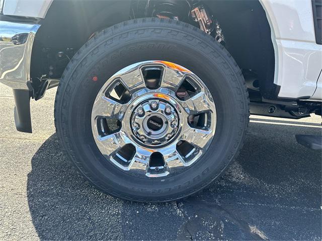 Photo of 2025 Star White Metallic Tri-Coat Ford F-350
