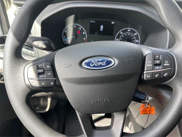 Photo of 2025 Oxford White Ford Transit-250