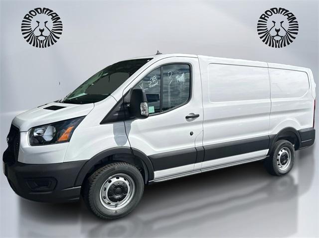 Photo of 2025 Oxford White Ford Transit-250