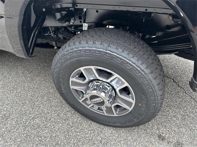 Photo of 2025 Agate Black Metallic Ford F-350