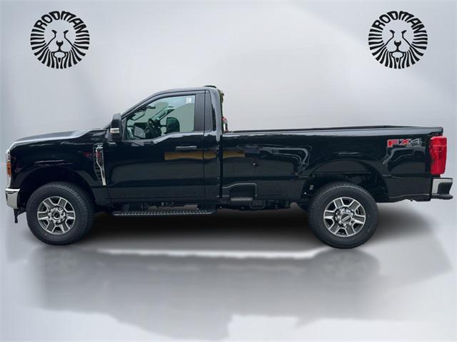Photo of 2025 Agate Black Metallic Ford F-350
