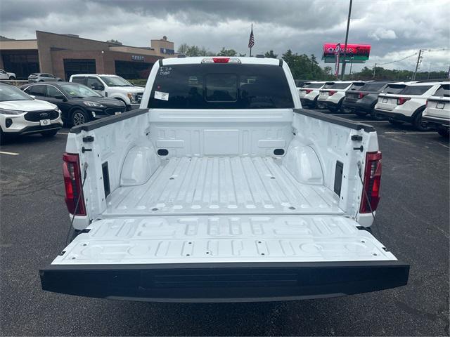 Photo of 2025 Oxford White Ford F-150