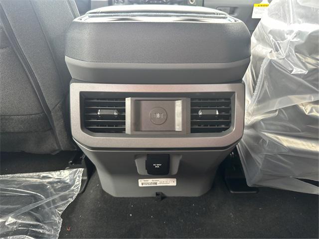 Photo of 2025 Agate Black Metallic Ford F-350