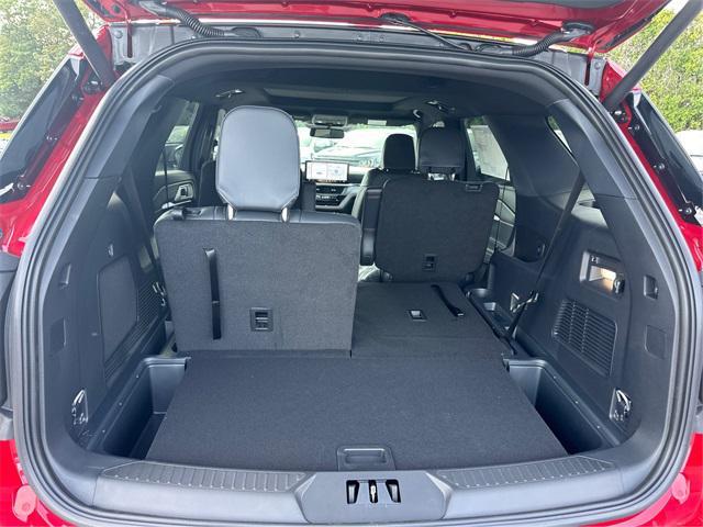 Photo of 2025 Rapid Red Metallic Tinted Clearcoat Ford Explorer