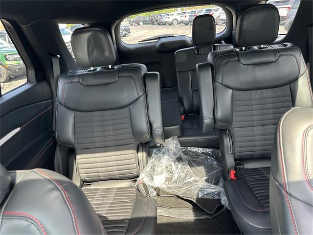Photo of 2025 Rapid Red Metallic Tinted Clearcoat Ford Explorer