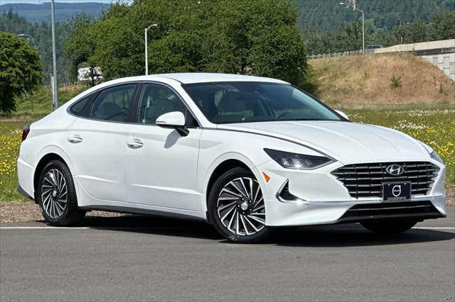 2022 Hyundai Sonata Hybrid
