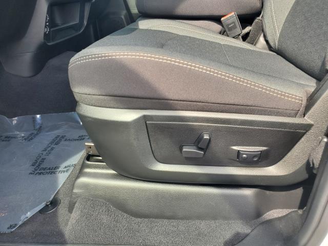 Photo of 2025 Bright White Clearcoat RAM 2500