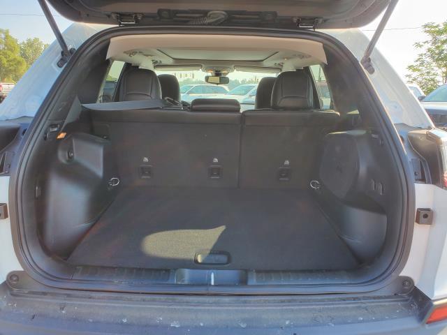Photo of 2022 Bright White Clearcoat Jeep Cherokee