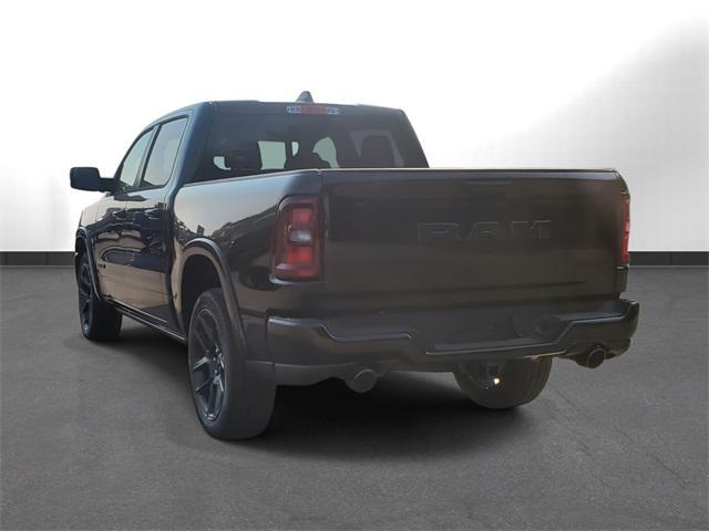 Photo of 2026 Diamond Black Crystal Pearlcoat RAM 1500