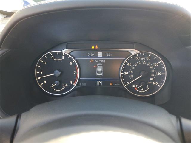 Photo of 2025 White Pearl Nissan Altima