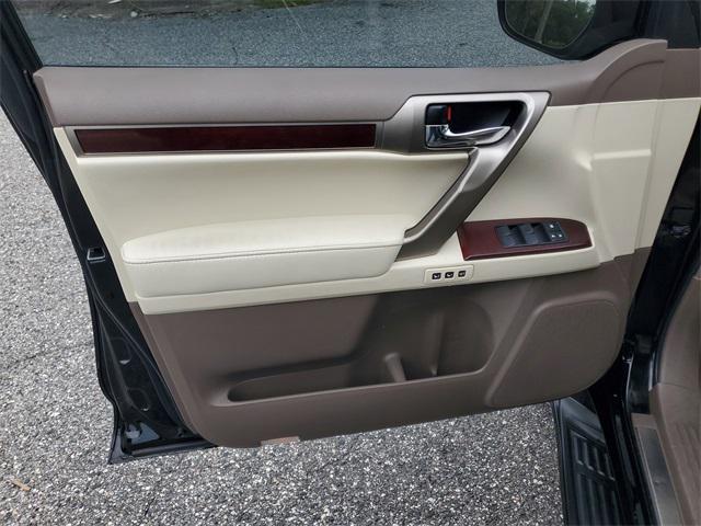 Photo of 2018 Onyx Black Lexus GX 460