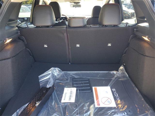 Photo of 2025 Super Black Nissan Kicks
