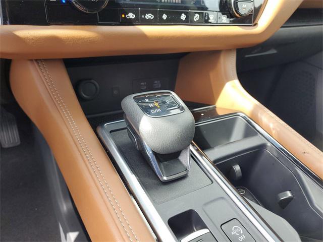 Photo of 2023 Brilliant Silver Metallic Nissan Pathfinder