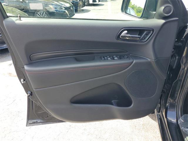 Photo of 2024 DB Black Crystal Clearcoat Dodge Durango