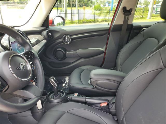 Photo of 2022 Chili Red MINI Hardtop