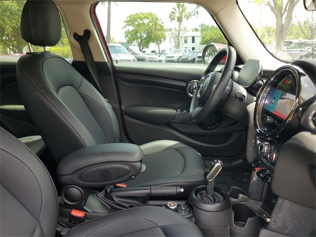 Photo of 2022 Chili Red MINI Hardtop