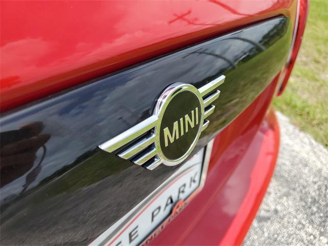 Photo of 2022 Chili Red MINI Hardtop