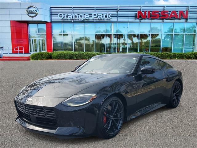 Photo of 2025 Black Diamond Pearl Nissan Z