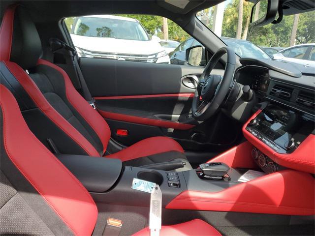 Photo of 2025 Black Diamond Pearl Nissan Z
