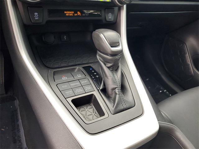 Photo of 2022 Blizzard Pearl Toyota RAV4