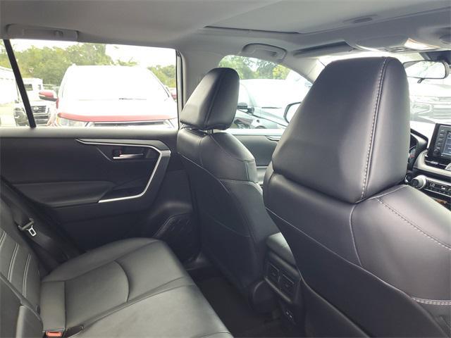 Photo of 2022 Blizzard Pearl Toyota RAV4