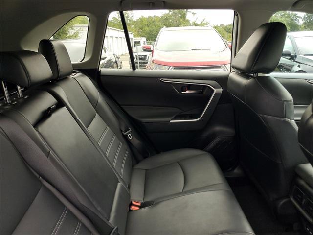 Photo of 2022 Blizzard Pearl Toyota RAV4