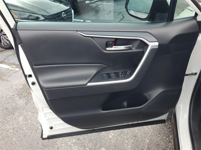 Photo of 2022 Blizzard Pearl Toyota RAV4