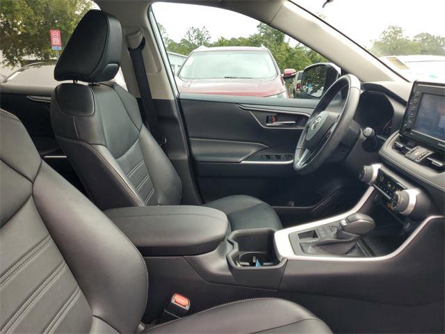 Photo of 2022 Blizzard Pearl Toyota RAV4