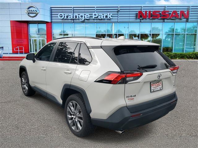 Photo of 2022 Blizzard Pearl Toyota RAV4