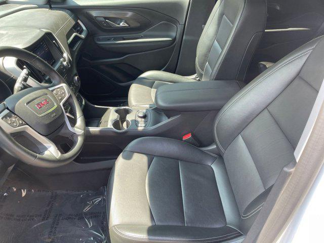 Photo of 2024 Summit White GMC Terrain