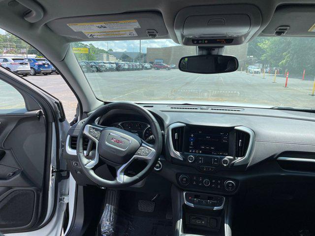 Photo of 2024 Summit White GMC Terrain