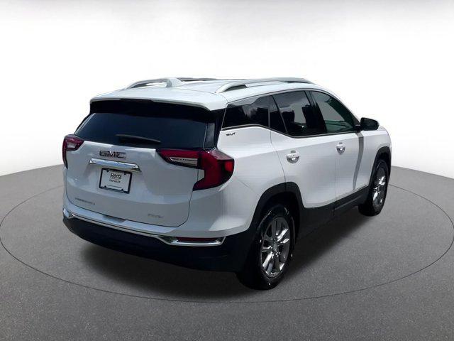 Photo of 2024 Summit White GMC Terrain