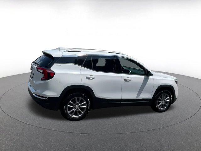 Photo of 2024 Summit White GMC Terrain